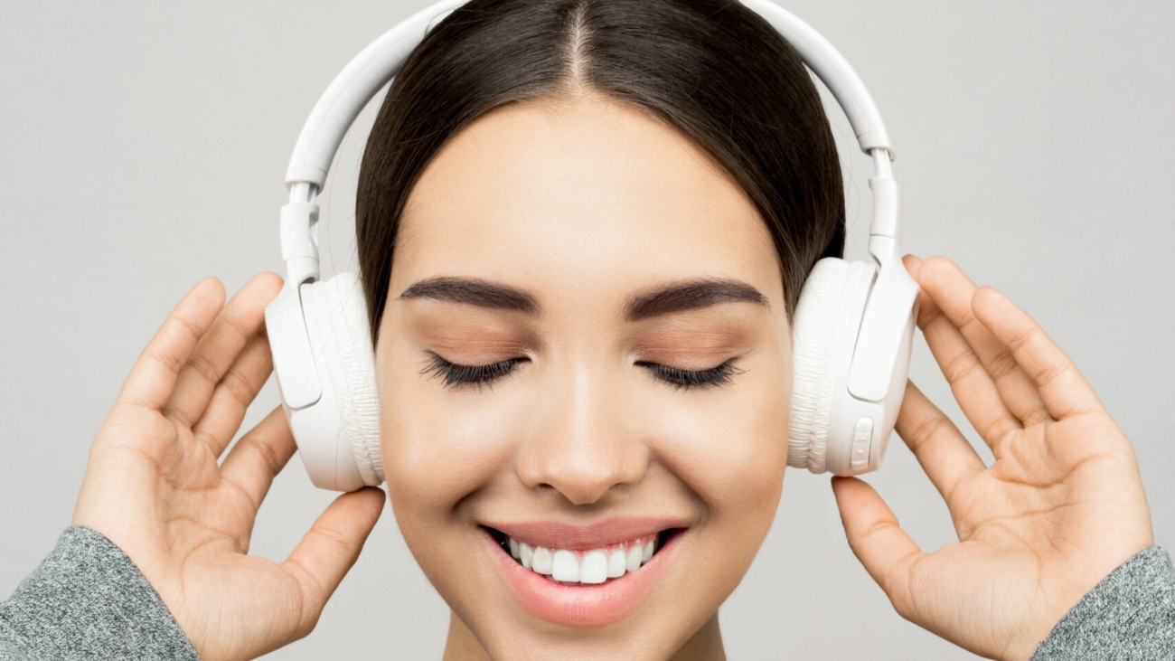 pexels-sound-on-3756943